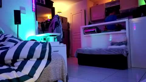 Hugo online show from 01-16-25, 08:57