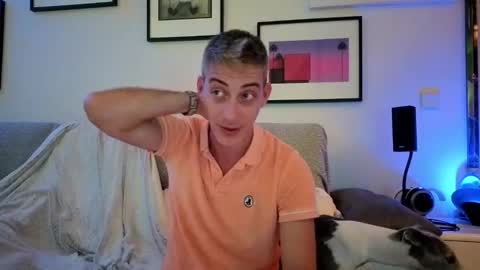 Hugo online show from 10-08-25, 07:44