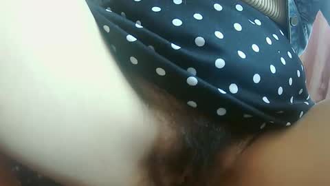 hujiajia520321431 online show from 04-09-26, 06:19