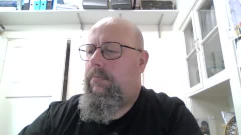 hukjisda online show from 11-21-25, 01:10