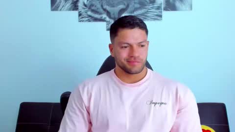 Snapshot of humber_eli chatting on 02-18-25, 11:52 Eli online show from 02-18-25, 11:52