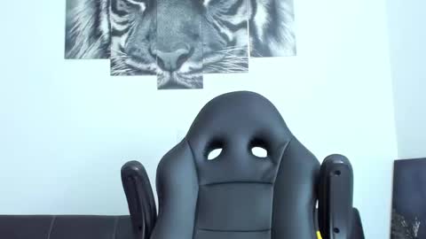 Snapshot of humber_eli chatting on 09-26-25, 11:20 Eli online show from 09-26-25, 11:20