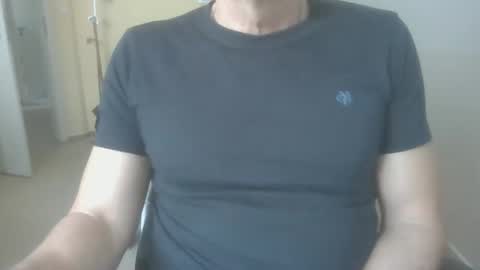 hundeleine online show from 12-02-25, 08:19