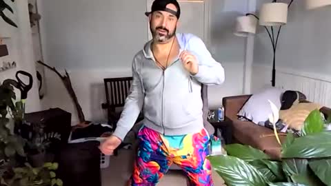 Snapshot of hungitalian40 chatting on 04-24-26, 04:42 hungitalian40 online show from 04-24-26, 04:42