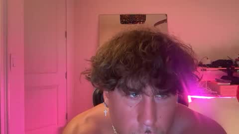 hungkingg22 online show from 02-05-26, 04:00