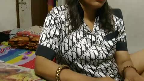hungrymilf69 online show from 07-25-26, 07:33