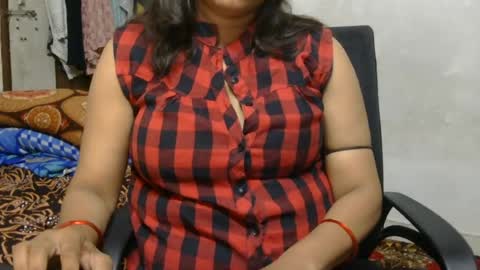 hungrymilf69 online show from 07-27-26, 07:10