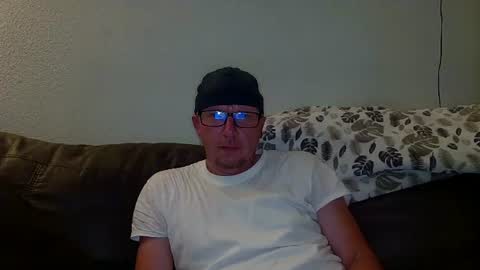 HuingsingleDad79 online show from 08-01-26, 12:15