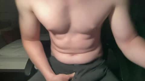 Snapshot of hungwank95 chatting on 06-06-26, 12:38 hungwank95 online show from 06-06-26, 12:38