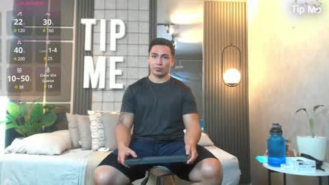 hunk_ryan online show from 12-21-24, 05:29