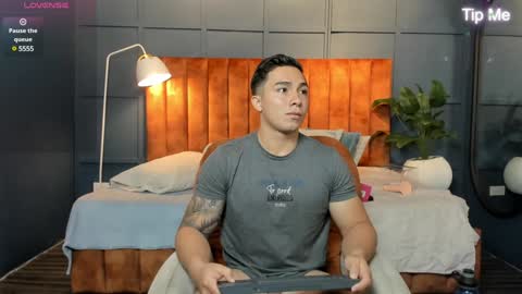 hunk_ryan online show from 01-31-25, 01:34
