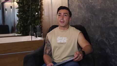 hunk_ryan online show from 11-18-25, 12:53