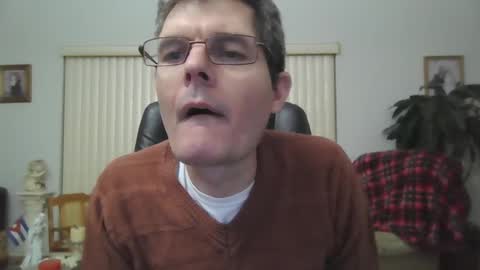 hunkmasclefad458 online show from 11-02-25, 04:15
