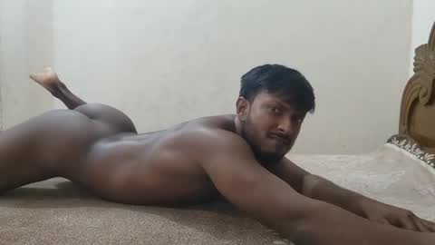 Snapshot of hunky_ariyaan chatting on 04-05-26, 05:43 Hunky Ariyaan online show from 04-05-26, 05:43