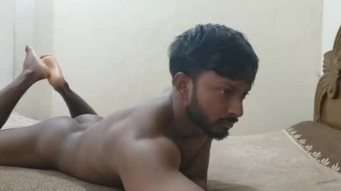 Snapshot of hunky_ariyaan chatting on 05-12-26, 09:45 Hunky Ariyaan online show from 05-12-26, 09:45