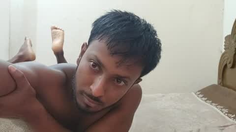 Snapshot of hunky_ariyaan chatting on 05-15-26, 05:58 Hunky Ariyaan online show from 05-15-26, 05:58