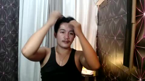 hunkylloyd online show from 01-03-25, 04:33