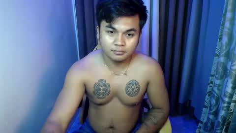 Snapshot of hunkyzeus chatting on 05-15-26, 05:42 hunkyzeus online show from 05-15-26, 05:42