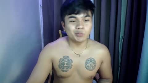 Snapshot of hunkyzeus chatting on 06-17-26, 09:16 hunkyzeus online show from 06-17-26, 09:16