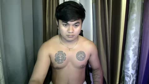 Snapshot of hunkyzeus chatting on 06-28-26, 04:24 hunkyzeus online show from 06-28-26, 04:24