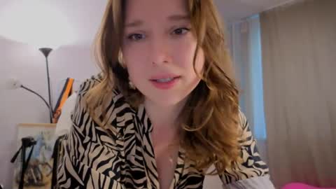 Ines online show from 05-16-26, 05:23
