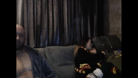 HunterandEsme online show from 01-01-25, 10:03