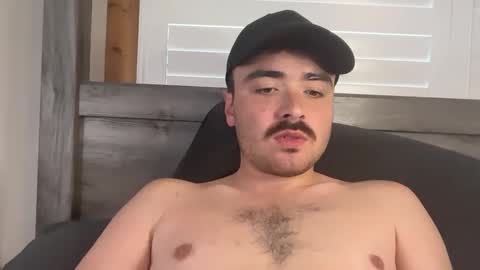 Snapshot of hunterbentleyy chatting on 09-16-25, 09:05 Hunter online show from 09-16-25, 09:05