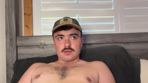 Snapshot of hunterbentleyy chatting on 09-24-25, 09:18 Hunter online show from 09-24-25, 09:18