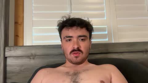 Snapshot of hunterbentleyy chatting on 10-06-25, 10:07 Hunter online show from 10-06-25, 10:07