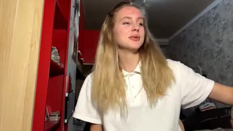 Gloria online show from 12-03-25, 02:48