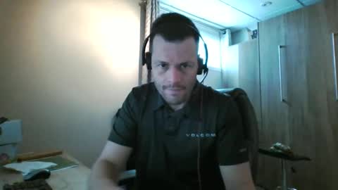 hurley7890 online show from 01-16-26, 03:38