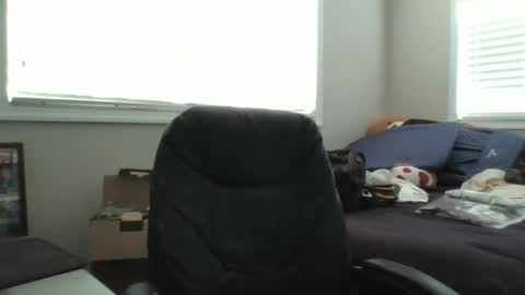 hurricanerodzilla online show from 12-28-24, 04:09