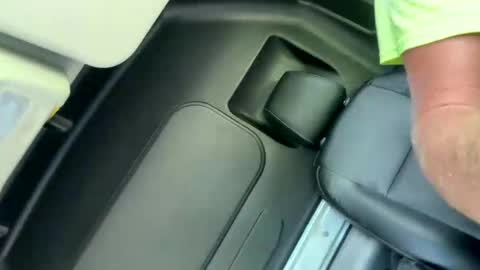 hvacstud4 online show from 11-02-25, 06:43