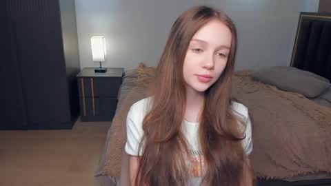 Snapshot of hwadwellingham chatting on 04-03-26, 07:06 Lily online show from 04-03-26, 07:06