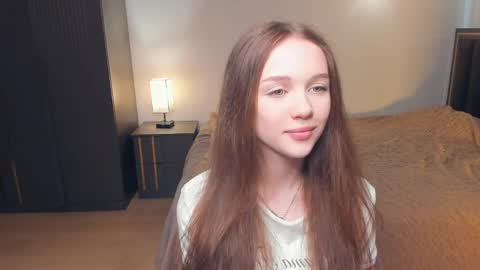Snapshot of hwadwellingham chatting on 04-08-26, 07:08 Lily online show from 04-08-26, 07:08