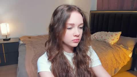 Snapshot of hwadwellingham chatting on 04-26-26, 07:17 Lily online show from 04-26-26, 07:17