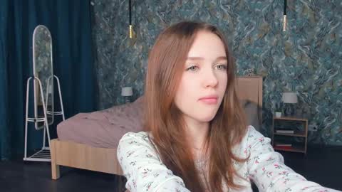 Snapshot of hwadwellingham chatting on 06-06-26, 07:13 Lily online show from 06-06-26, 07:13