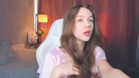 Snapshot of hwadwellingham chatting on 06-29-26, 07:03 Lily online show from 06-29-26, 07:03