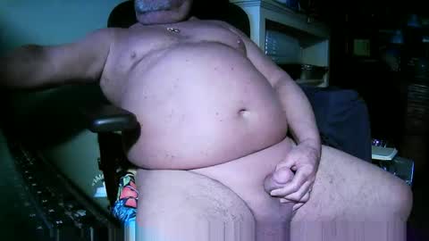 Snapshot of hwait121 chatting on 04-22-26, 05:36 hwait121 online show from 04-22-26, 05:36