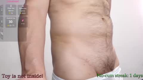 Snapshot of hxmister chatting on 05-15-26, 06:59 Andrew online show from 05-15-26, 06:59