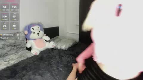 Kate online show from 11-22-25, 03:33