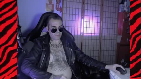 Snapshot of hypnosexray chatting on 01-16-25, 02:41 Mistress Magenta online show from 01-16-25, 02:41