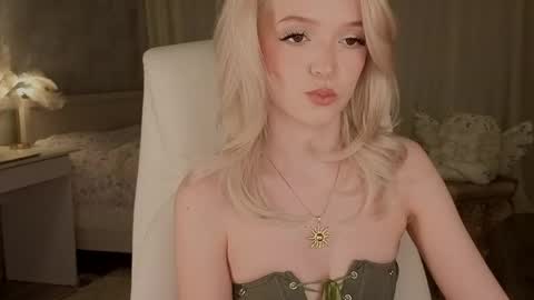 Joselle online show from 04-30-26, 08:57