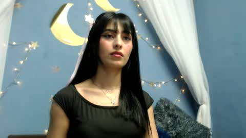 Snapshot of i_alessia chatting on 06-16-26, 07:27 i_alessia online show from 06-16-26, 07:27