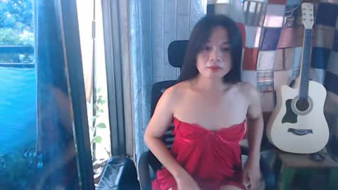 Kim online show from 12-10-24, 01:43