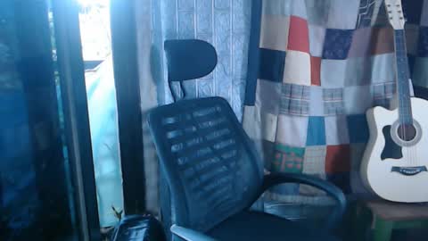 Kim online show from 12-10-24, 07:16