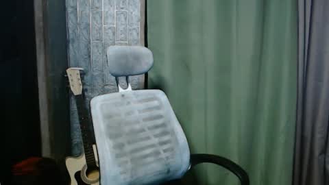 Kim online show from 01-25-25, 06:35