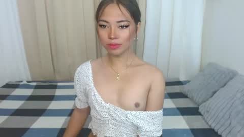 Snapshot of i_dont_bite69 chatting on 06-14-26, 02:24 25tks and HIT ME UP OR GET ONE OF MY SOCIALS online show from 06-14-26, 02:24