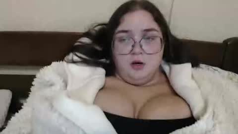 Dominika online show from 10-04-25, 10:19