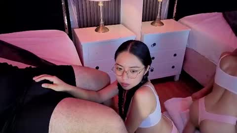Snapshot of i_m_emma chatting on 07-26-26, 10:33 Emma online show from 07-26-26, 10:33